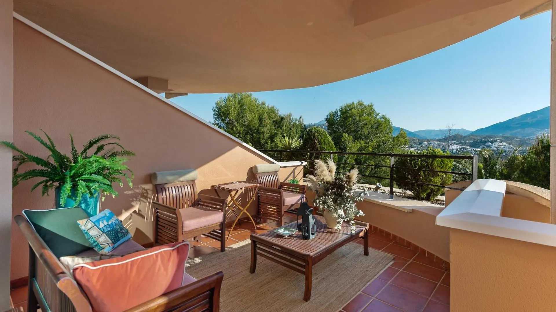 Nueva Andalucia Magna Marbella Golf Apartamento 0*,  Espanha